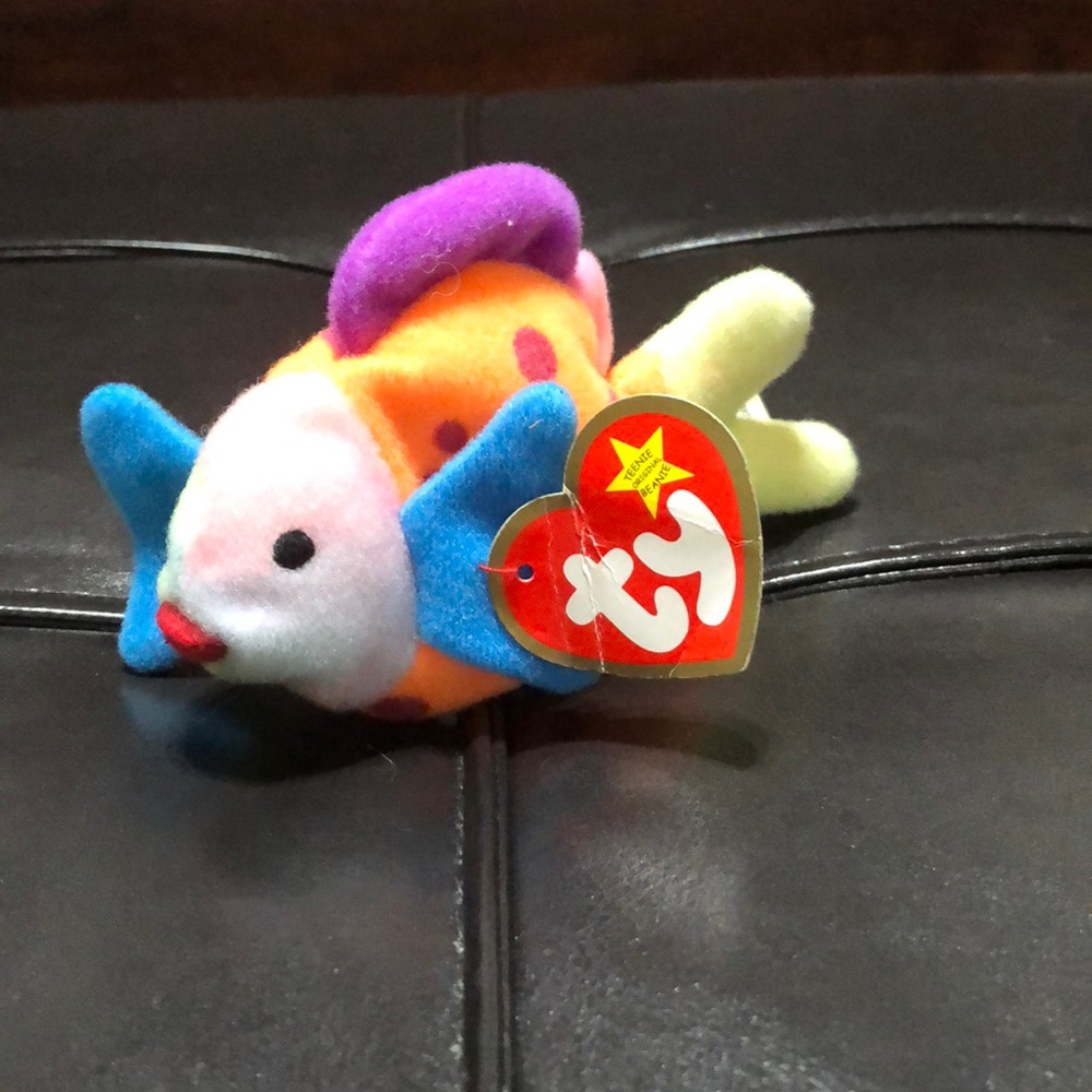 Lips the teenie beanie baby